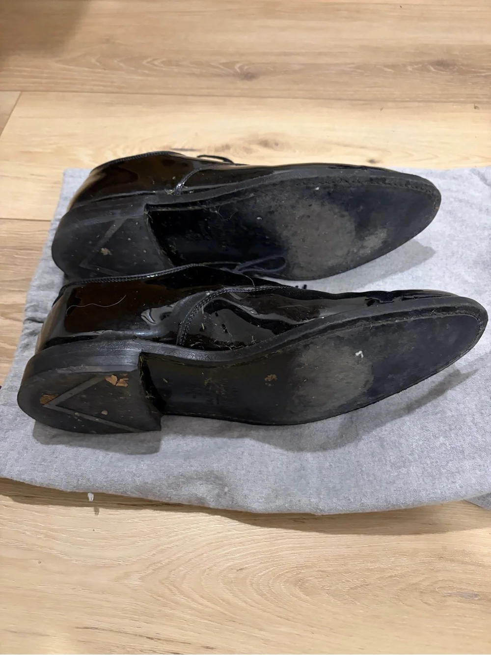 Allen Edmonds Carlyle Plain-toe Oxford Patent Leather